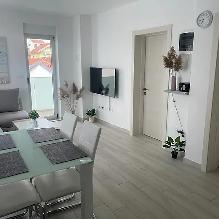 Sunset Beach 11 Apartment Zadar
